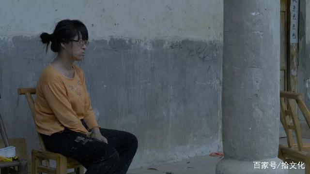 发呆女.jpg